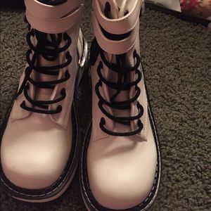 Demonia platform boots